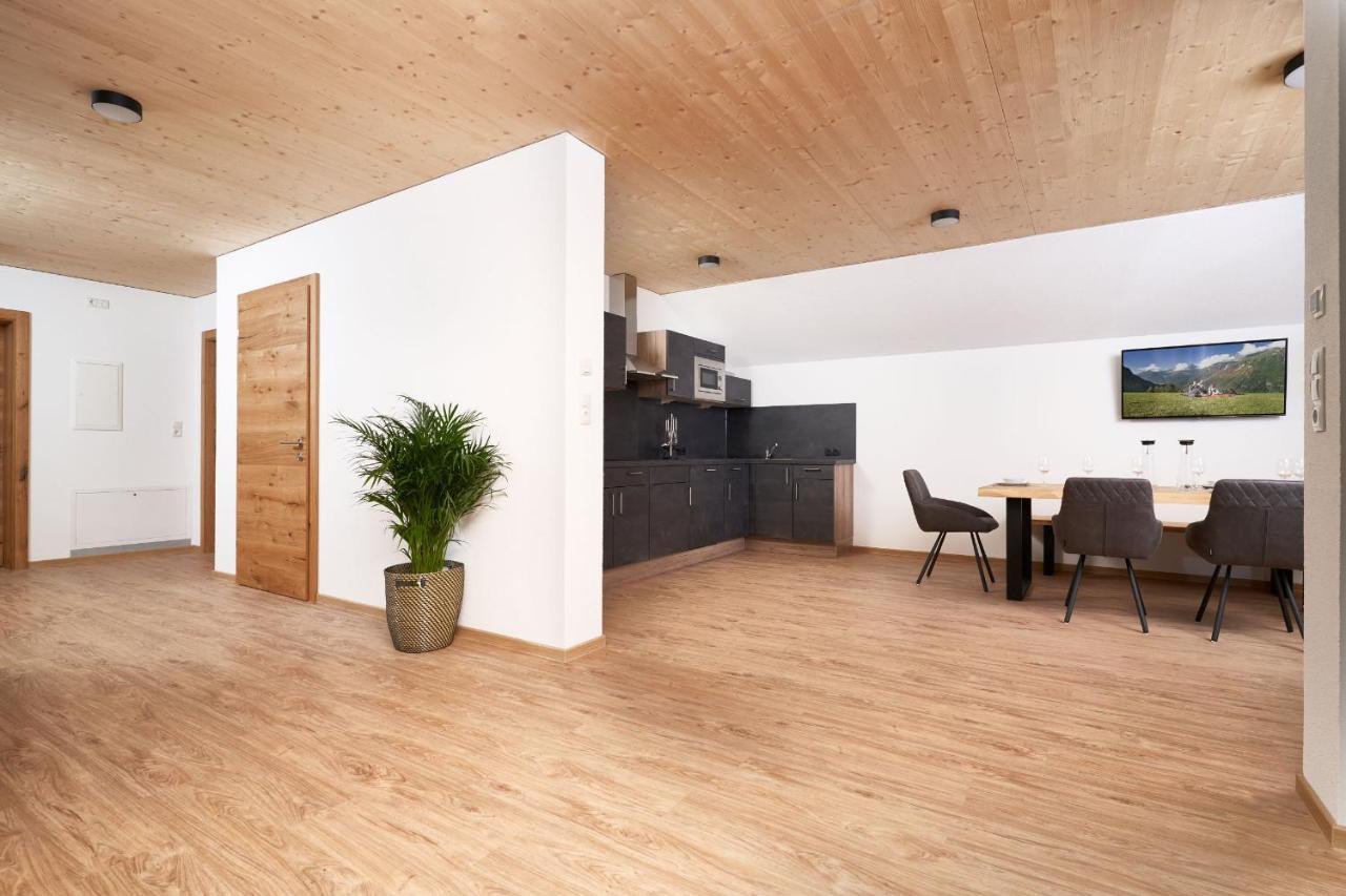 Apart-Hoamatgfuehl Appartement Längenfeld Buitenkant foto