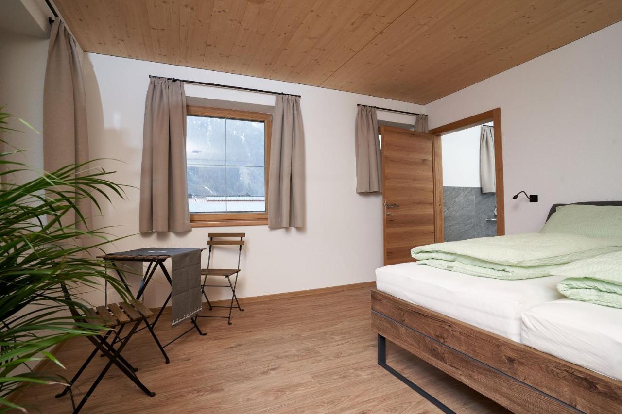 Apart-Hoamatgfuehl Appartement Längenfeld Buitenkant foto